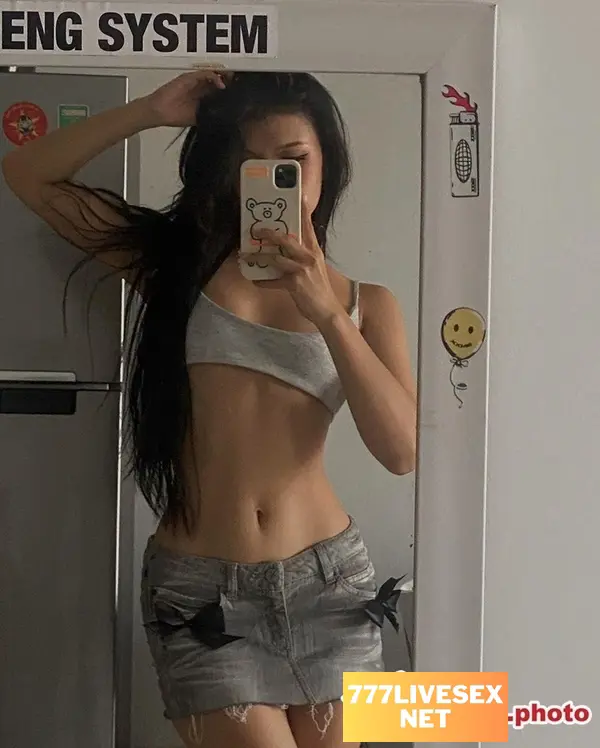 Xuân Ca Tiktok Sexy Hình 7