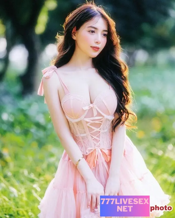 Hotgirl Trang Phạm Nabi Hình 10