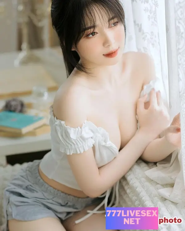 Hotgirl Trang Phạm Nabi Hình 8