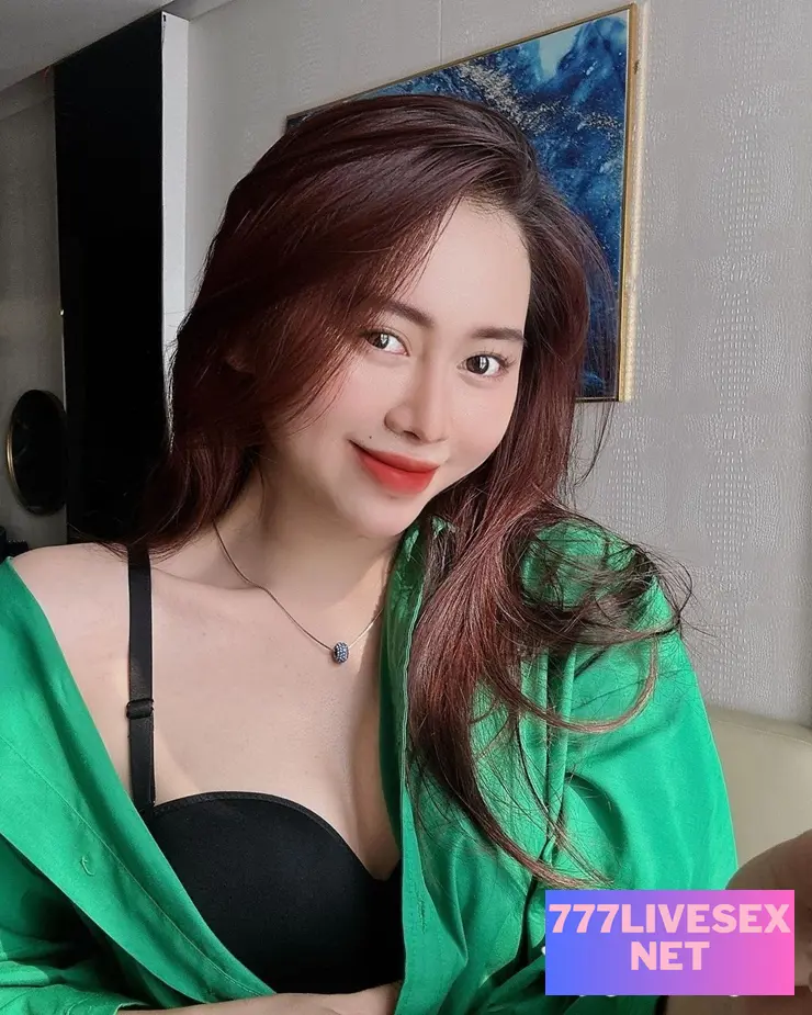 Idol Tiktok Việt Phương Thoa Khoe 3 Vòng Hấp Dẫn Hình 1