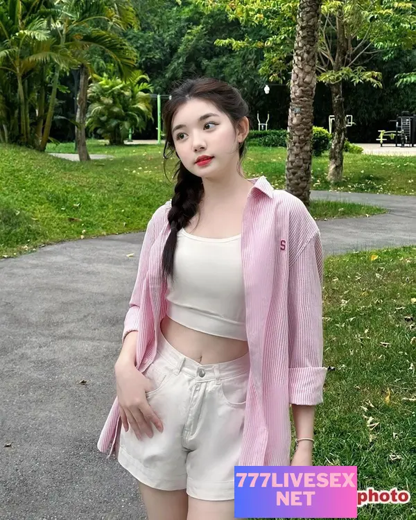 Quỳnh Trương Hot Tiktoker Dễ Thương Hình 6